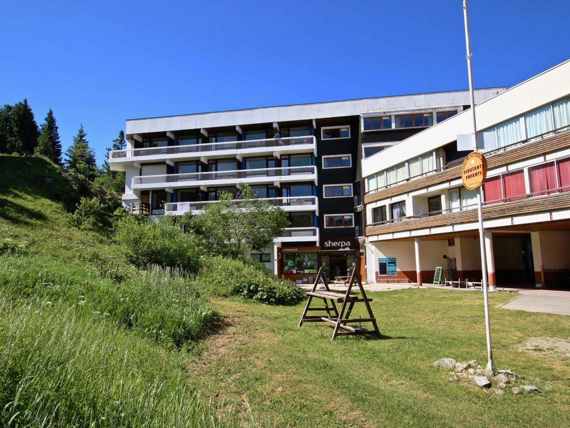 Studio Cabine A Chamrousse 1750, Pied Des Pistes Avec Balcon Et Piscine En Ete - Fr-1-549-33 Apartment Luaran gambar